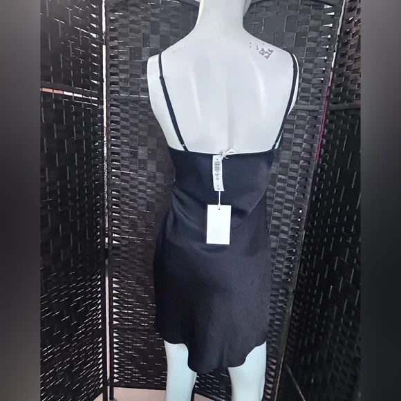 Wilfred Black scenery mini size small MSRP 110 NWT - Picture 6 of 13